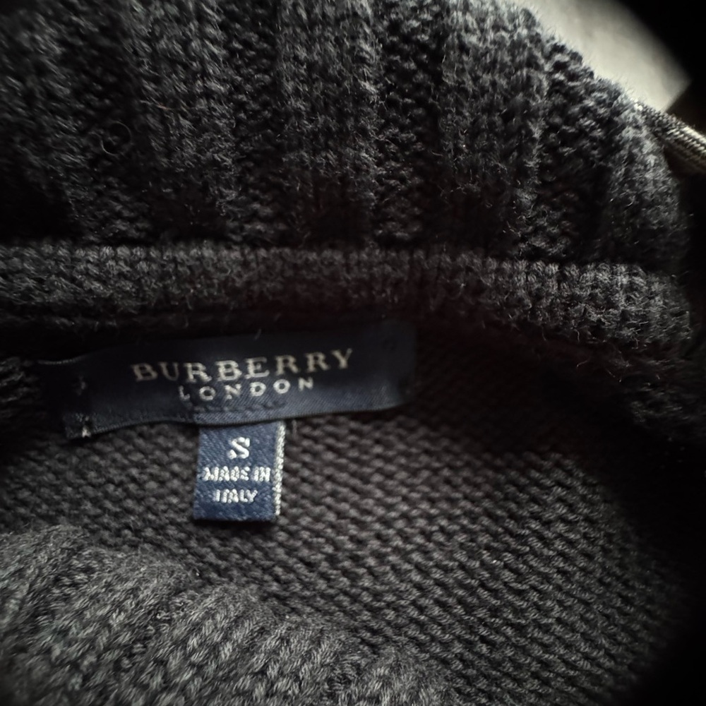 Burberry Black Cowl Neck Sleeveless Sweater like new - Picture 6 of 9